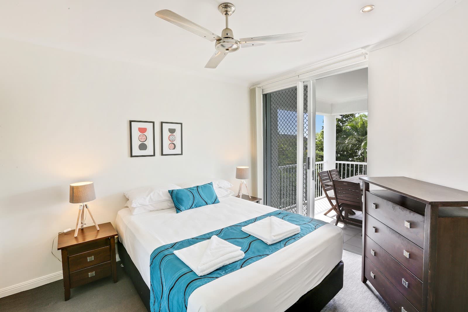 On The Beach Holiday Apartments — Trinity Beach, Cairns