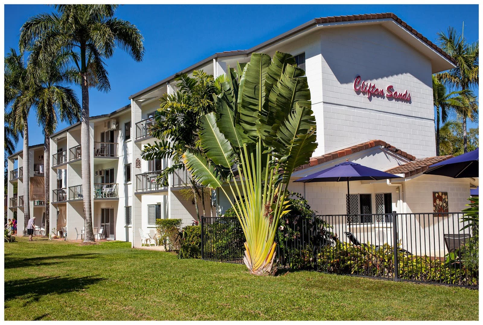 Clifton Sands Holiday Apartments — Clifton Beach, Cairns
