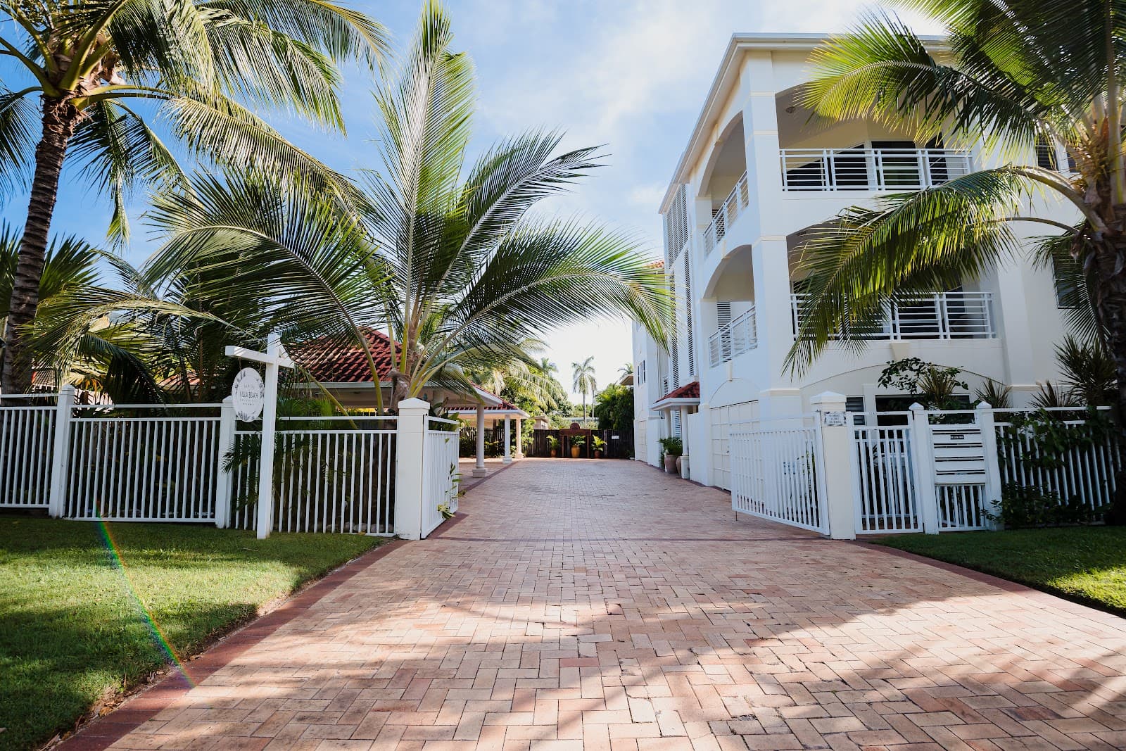 Villa Beach Palm Cove — Clifton Beach, Cairns