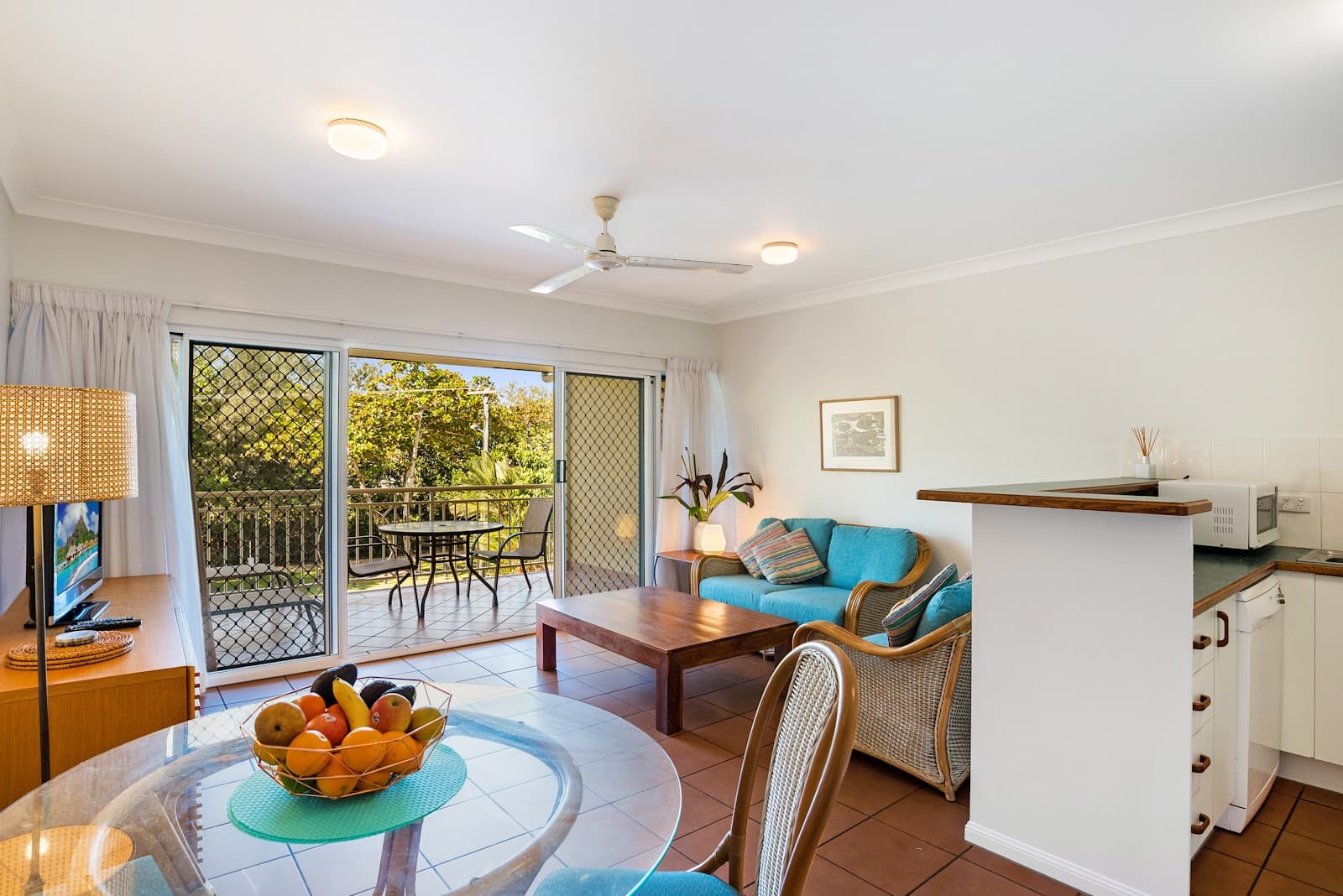 The York Beachfront Holiday Apartments — Smithfield, Cairns