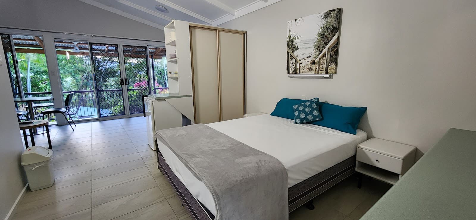 Tree Tops Lodge Cairns — Smithfield, Cairns
