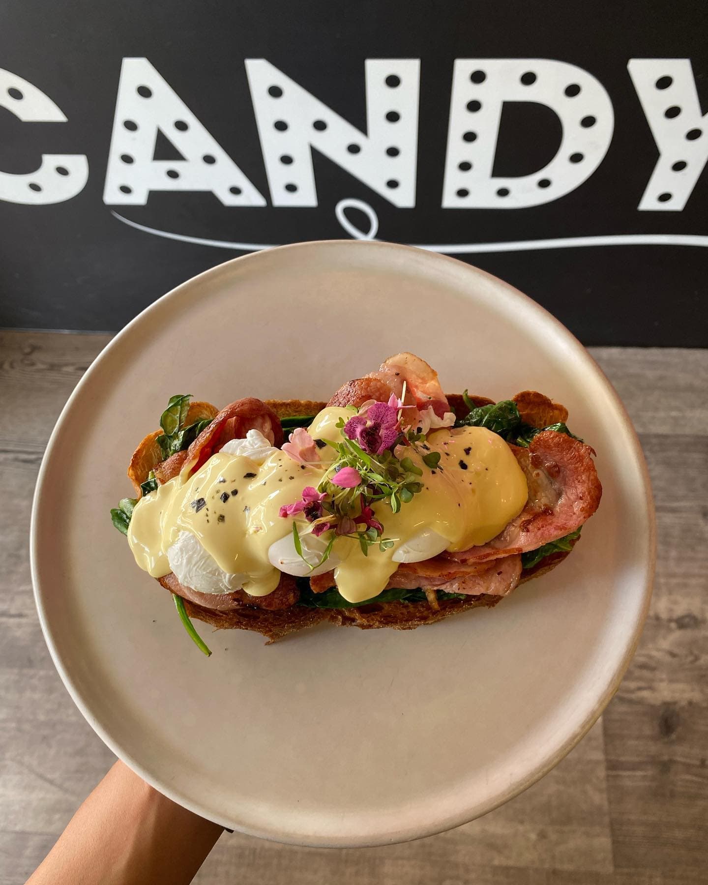 Candy Cafe Bar