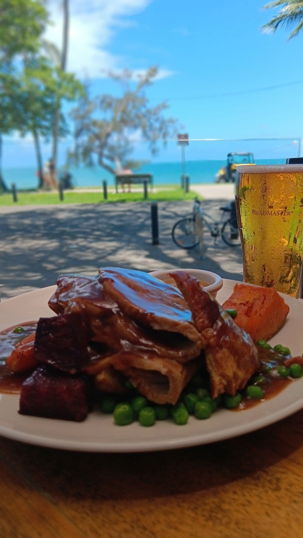 Surf Club Palm Cove